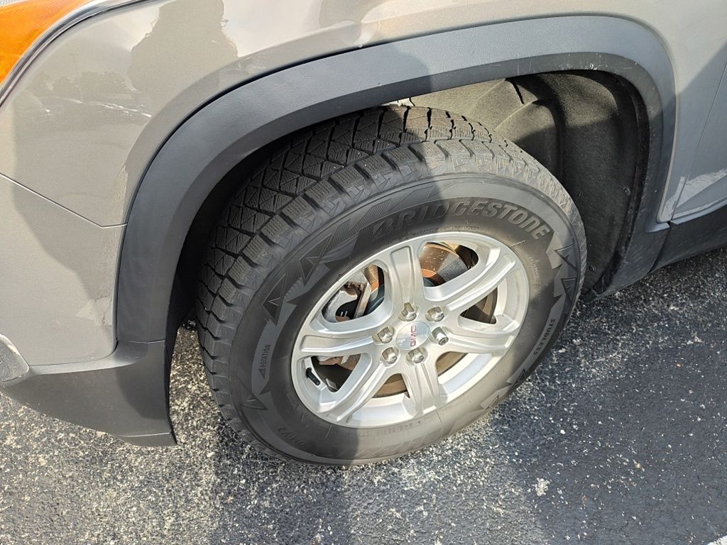 Used 2019 GMC Acadia - photo 2