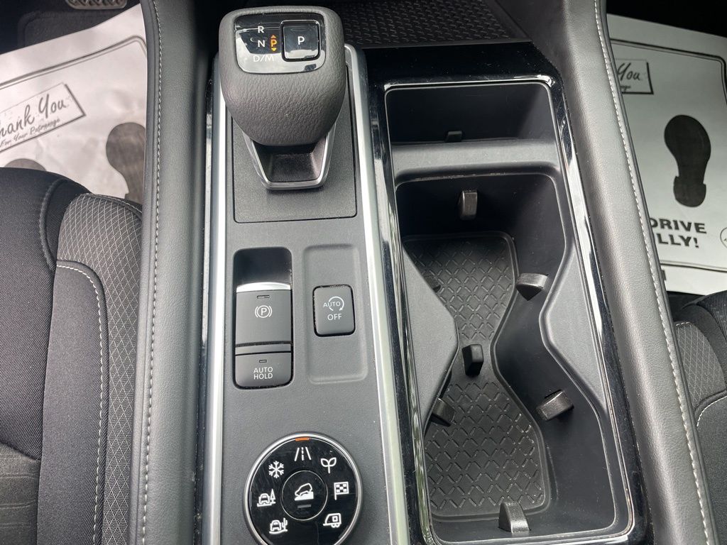 Used 2025 Nissan Pathfinder - photo 30