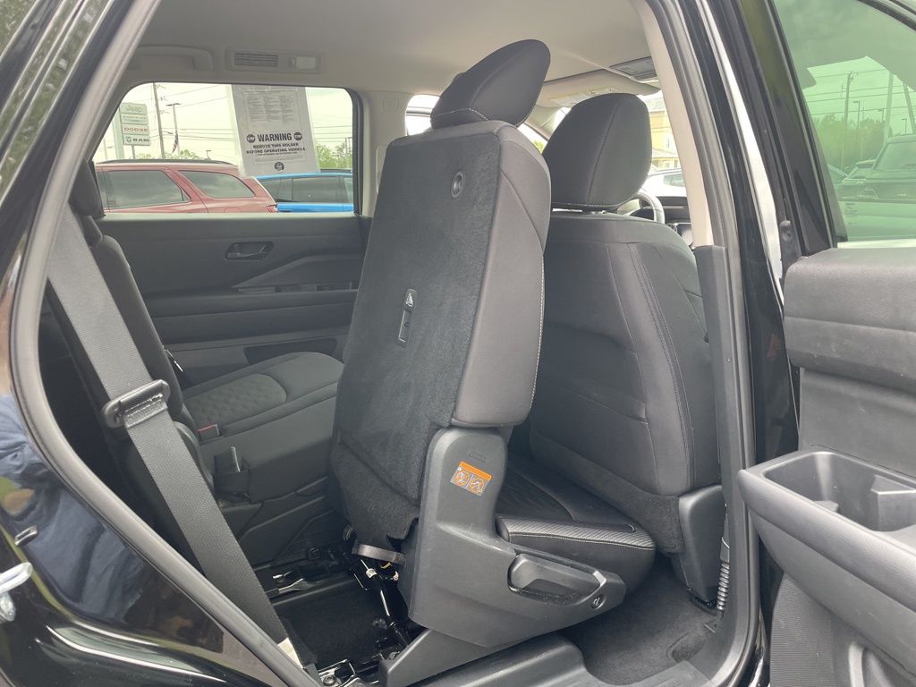 Used 2025 Nissan Pathfinder - photo 39