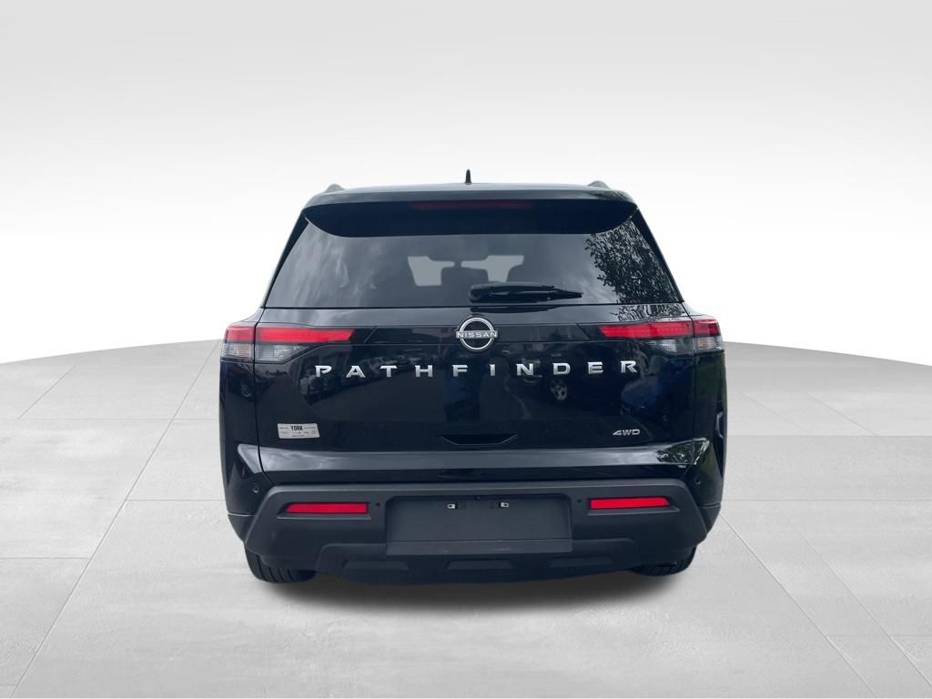 Used 2025 Nissan Pathfinder - photo 6