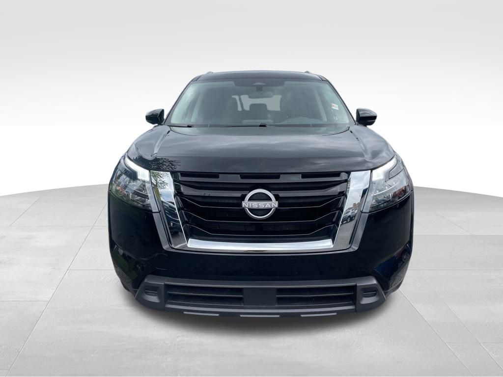 Used 2025 Nissan Pathfinder - photo 10