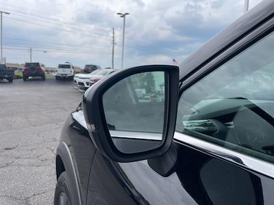 Used 2025 Nissan Pathfinder - photo 1