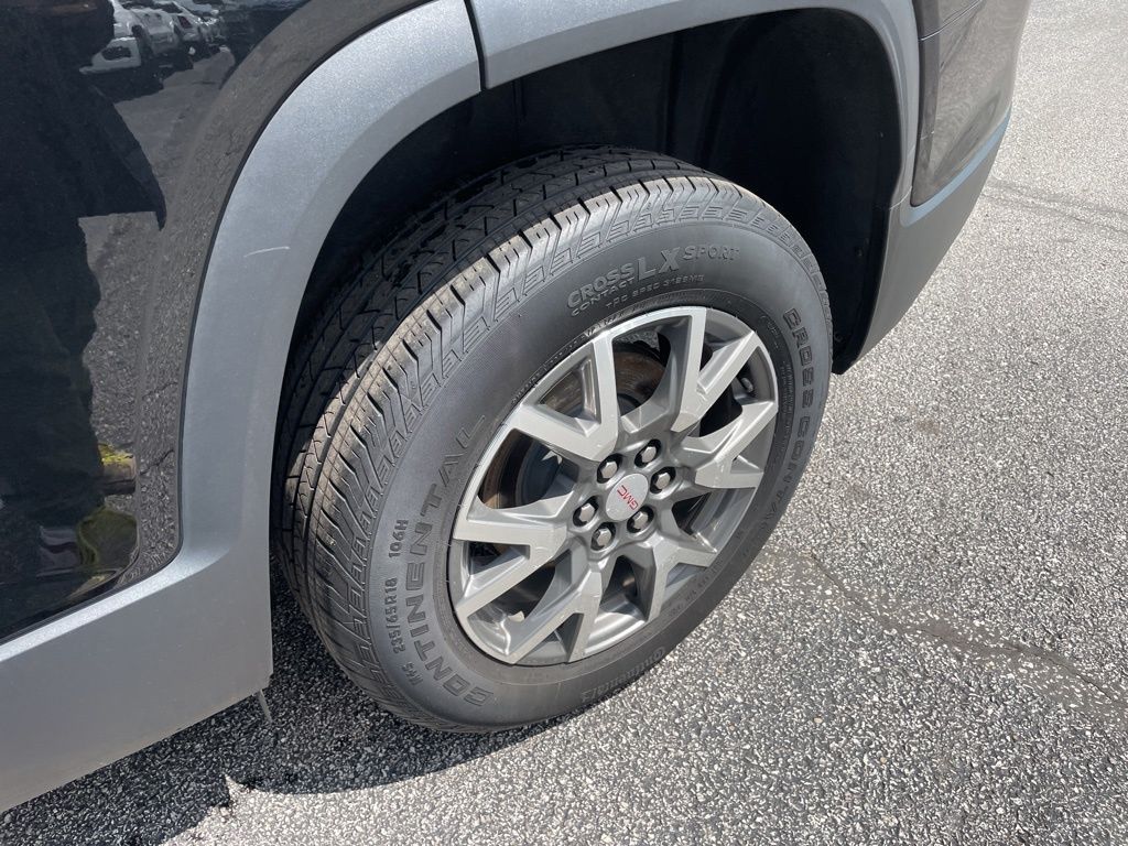 Used 2023 GMC Acadia - photo 12