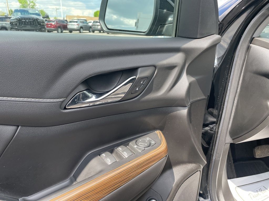 Used 2023 GMC Acadia - photo 18