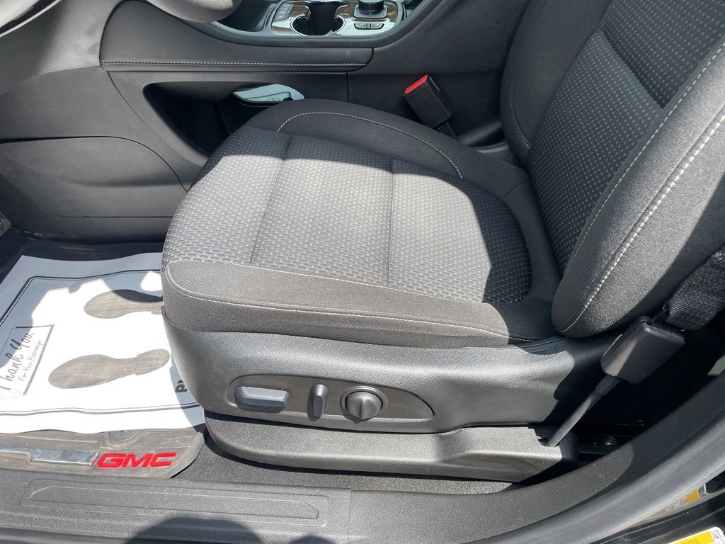 Used 2023 GMC Acadia - photo 20