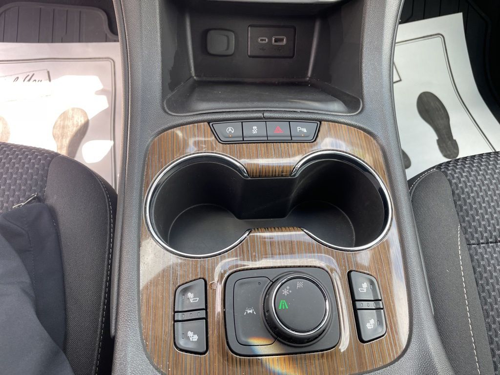 Used 2023 GMC Acadia - photo 31