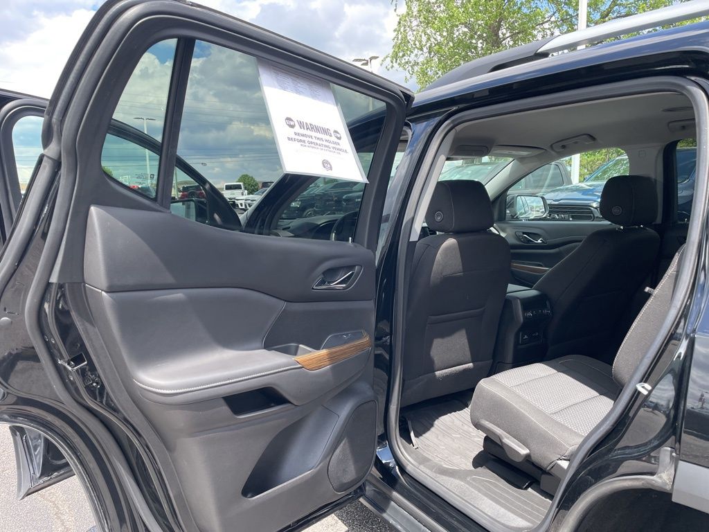 Used 2023 GMC Acadia - photo 32