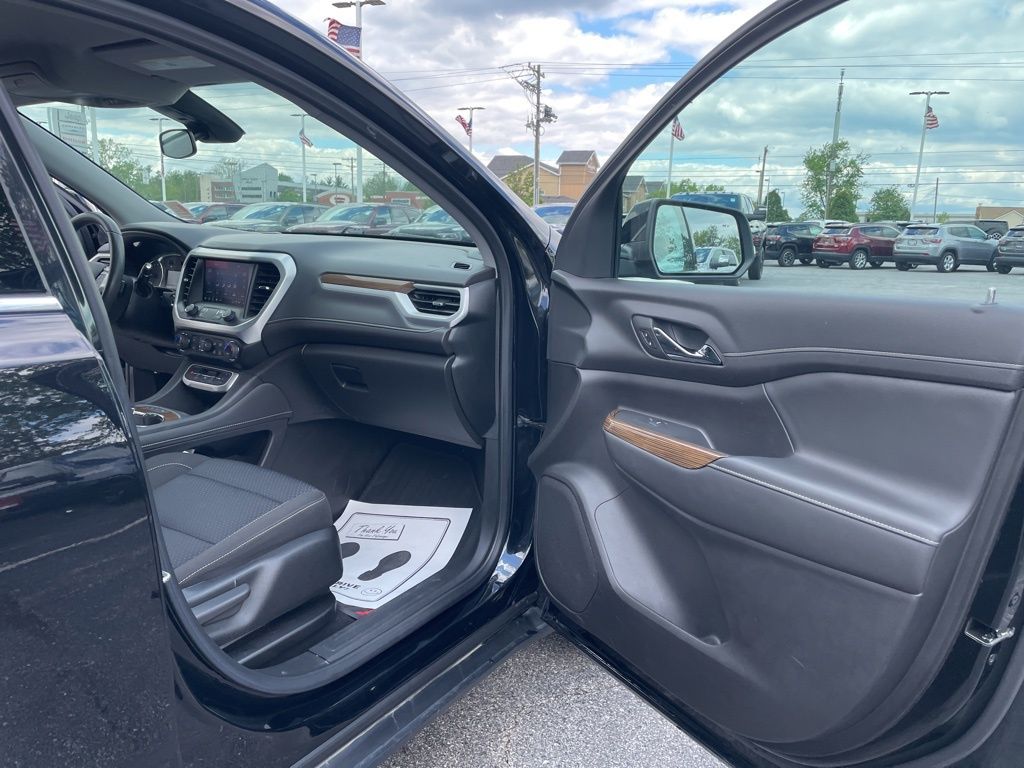 Used 2023 GMC Acadia - photo 41