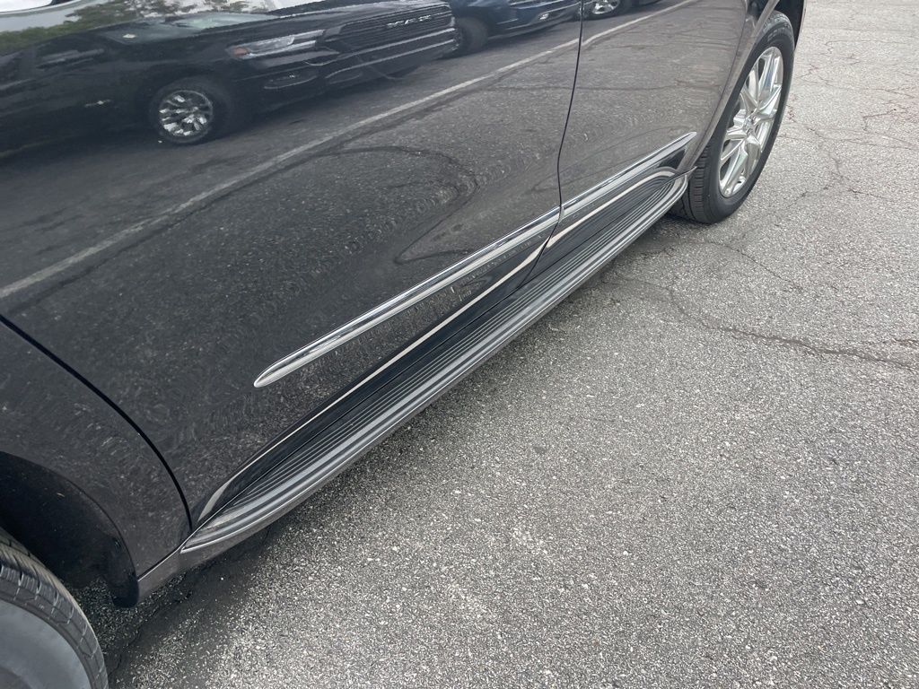 Used 2023 Buick Enclave - photo 18