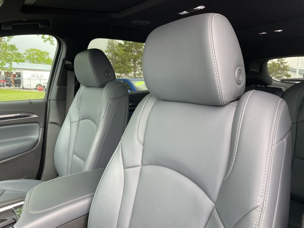 Used 2023 Buick Enclave - photo 21
