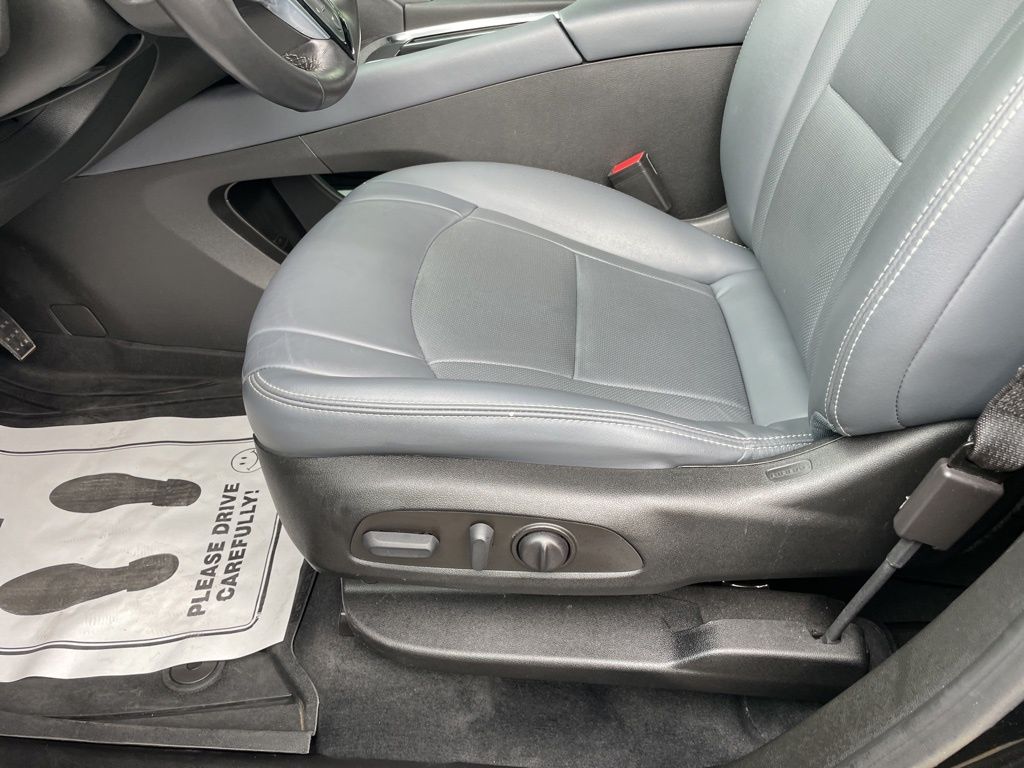 Used 2023 Buick Enclave - photo 22