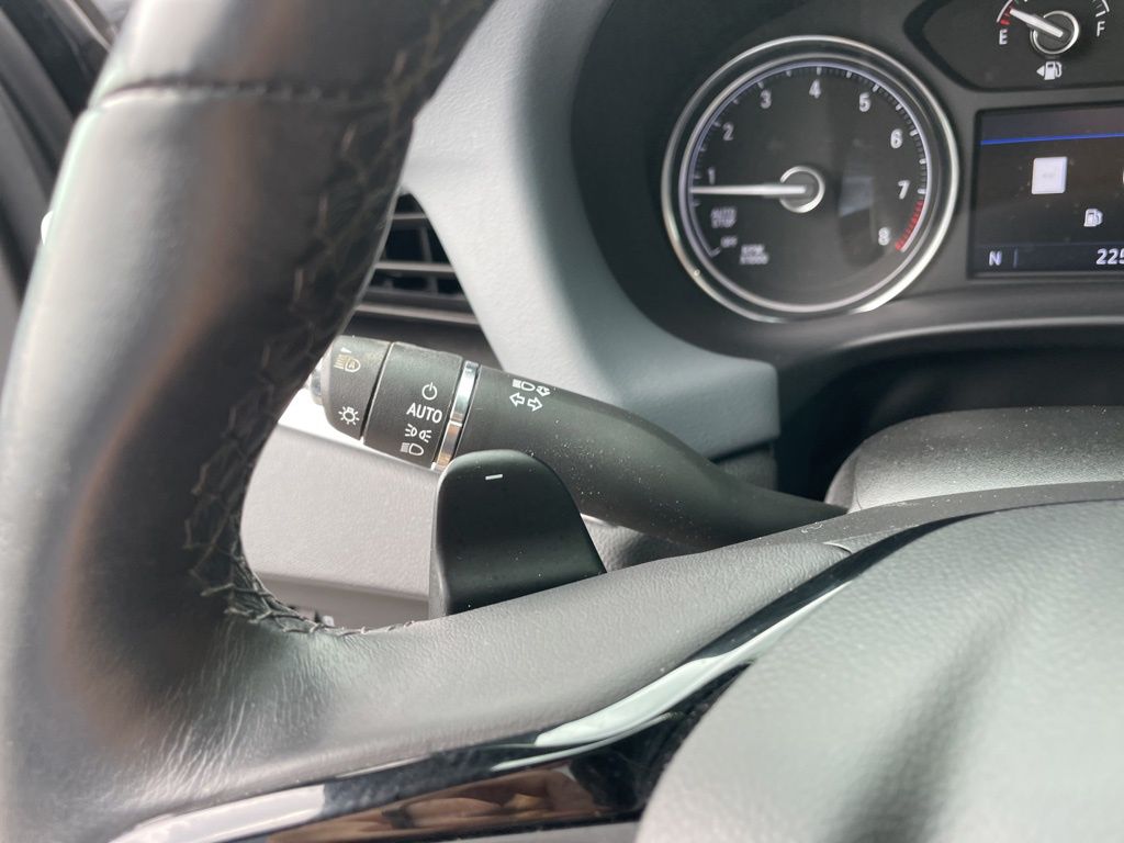 Used 2023 Buick Enclave - photo 25