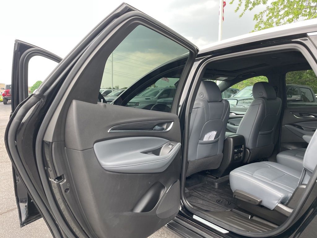 Used 2023 Buick Enclave - photo 32
