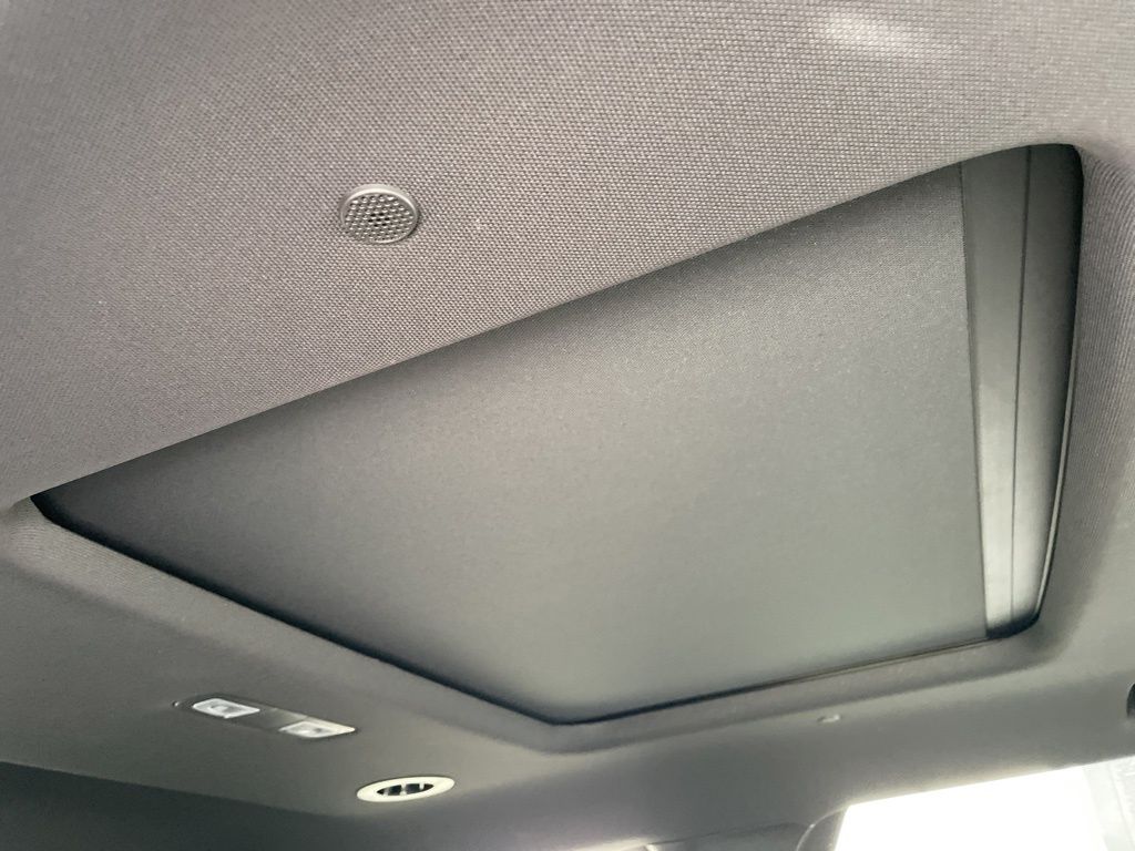 Used 2023 Buick Enclave - photo 40
