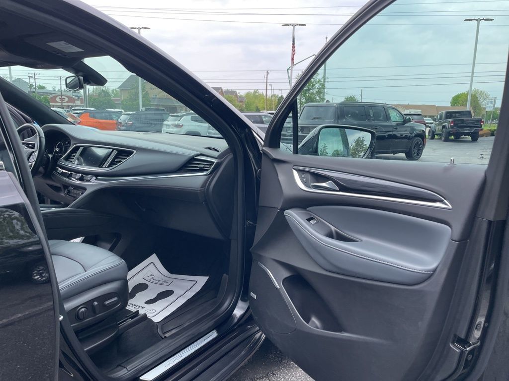 Used 2023 Buick Enclave - photo 41