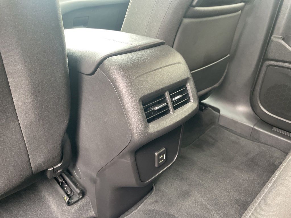Used 2023 GMC Terrain - photo 32