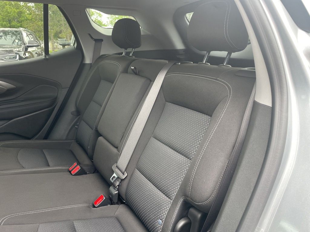 Used 2023 GMC Terrain - photo 33