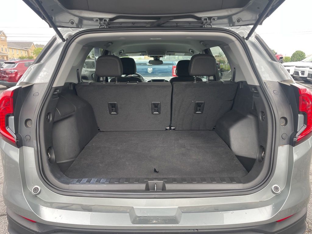 Used 2023 GMC Terrain - photo 35