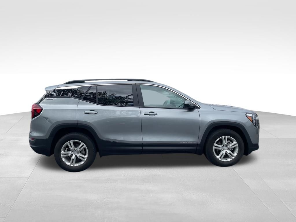 Used 2023 GMC Terrain - photo 8