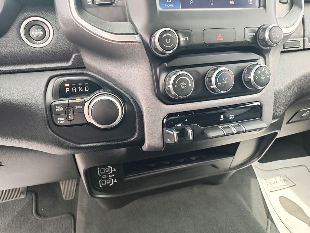 Used 2024 Ram 2500 - photo 31