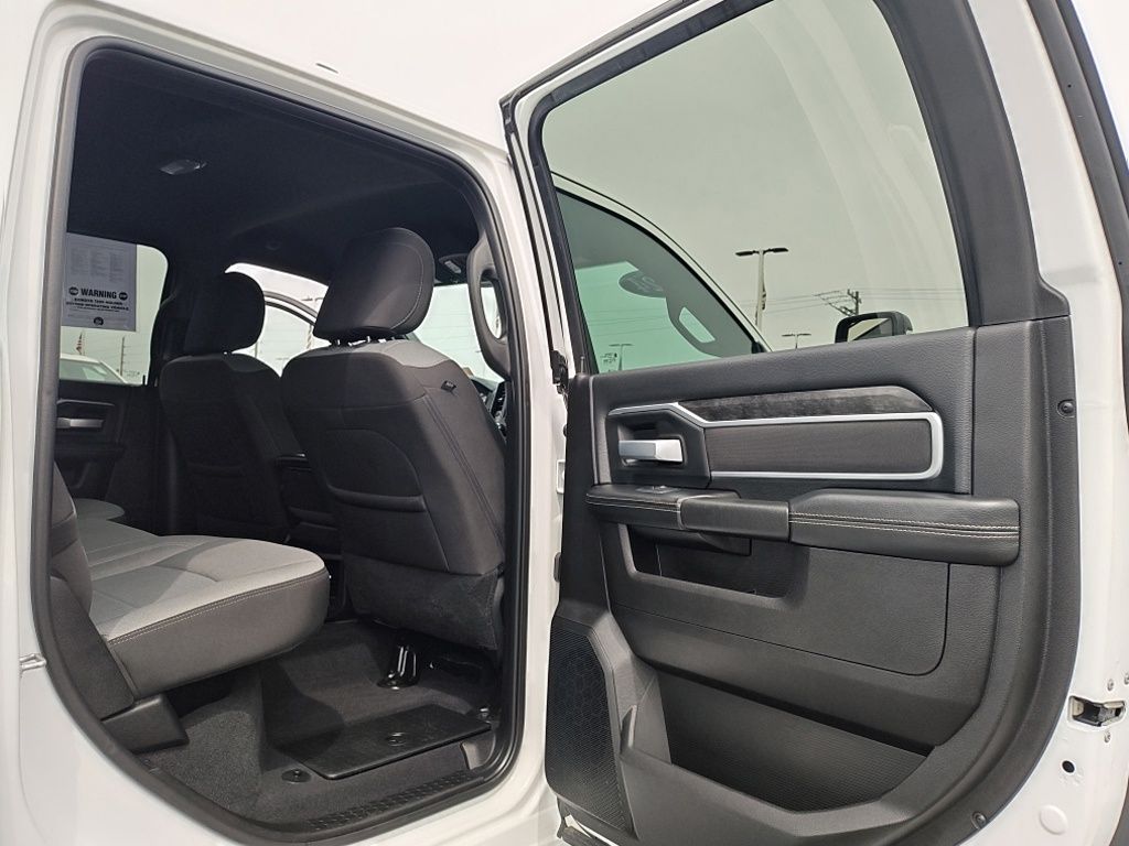 Used 2024 Ram 2500 - photo 36