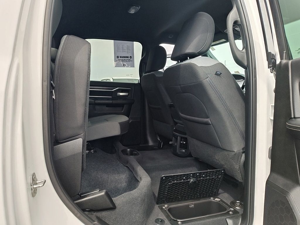 Used 2024 Ram 2500 - photo 37