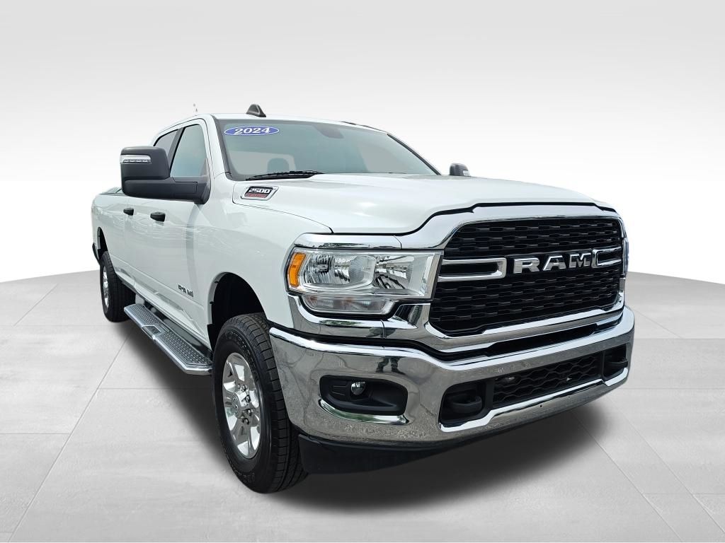 Used 2024 Ram 2500 - photo 9