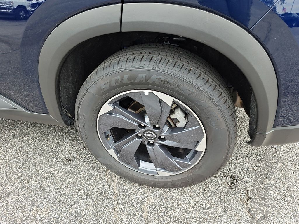 Used 2025 Nissan Rogue - photo 12