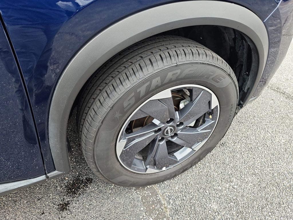 Used 2025 Nissan Rogue - photo 14