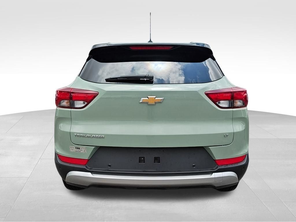Used 2025 Chevrolet Trailblazer - photo 6