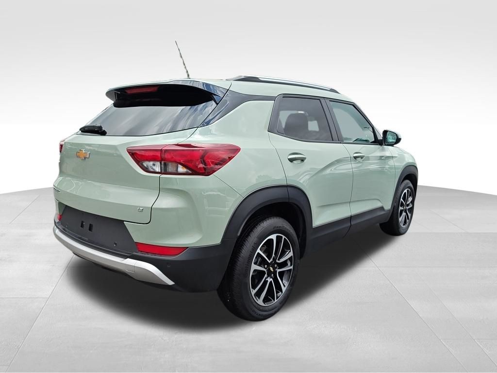 Used 2025 Chevrolet Trailblazer - photo 7