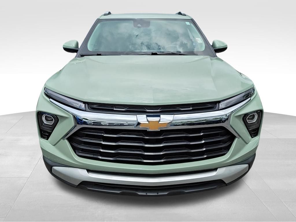 Used 2025 Chevrolet Trailblazer - photo 10