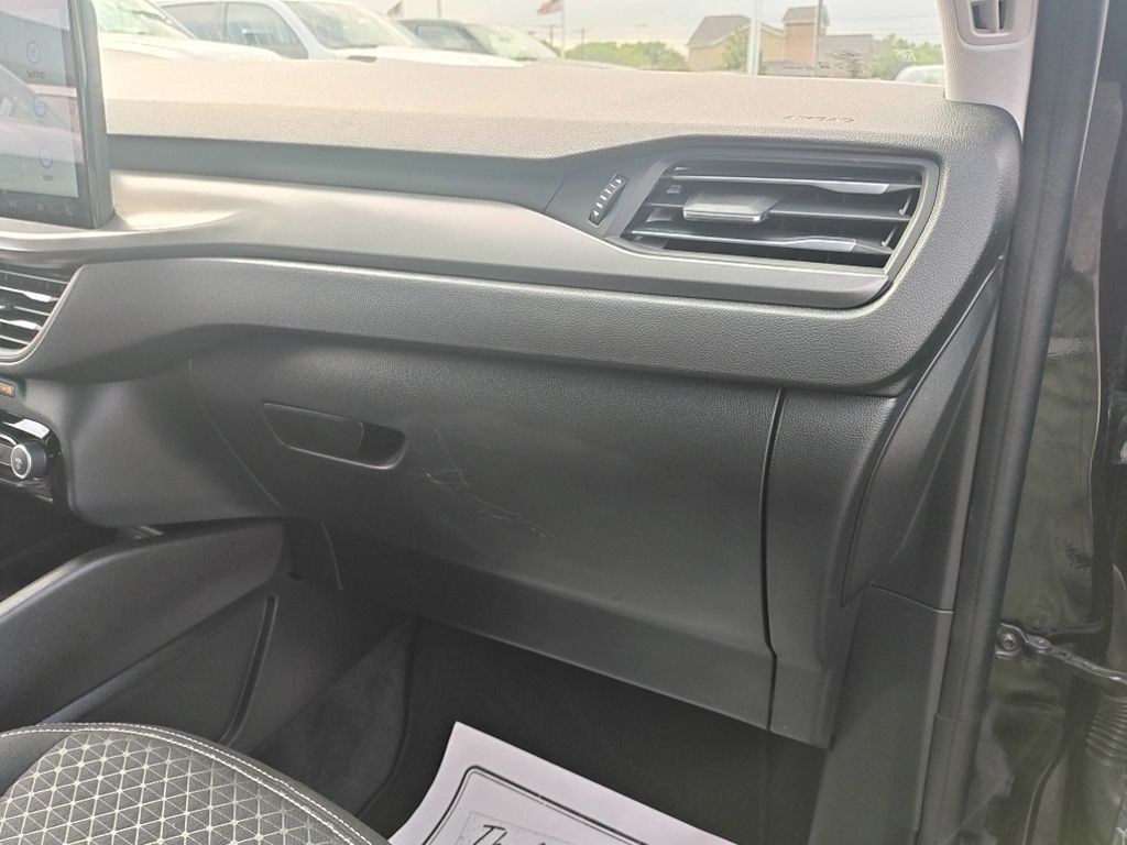 Used 2023 Ford Escape - photo 40