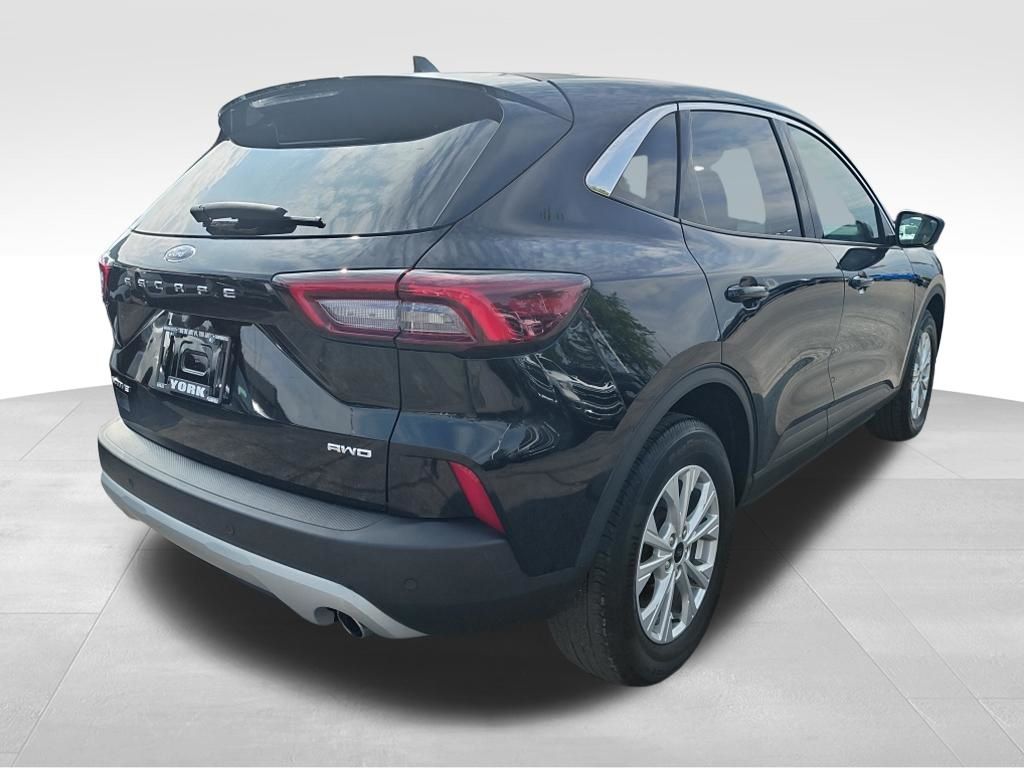 Used 2023 Ford Escape - photo 7