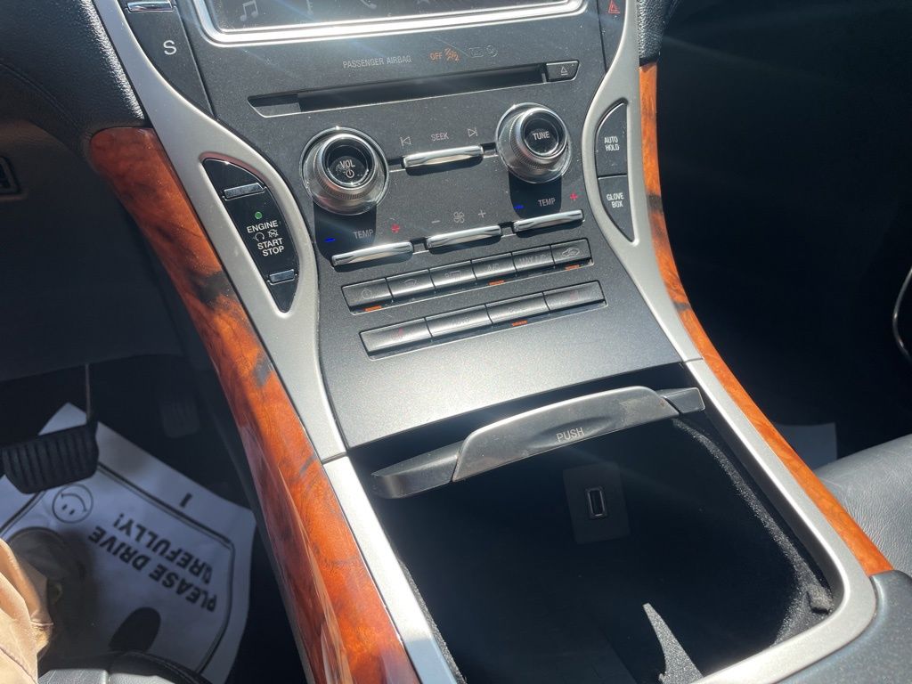 Used 2019 Lincoln Nautilus - photo 30