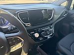 Used 2025 Chrysler Pacifica Select Minivan for sale #PF26162A - photo 10