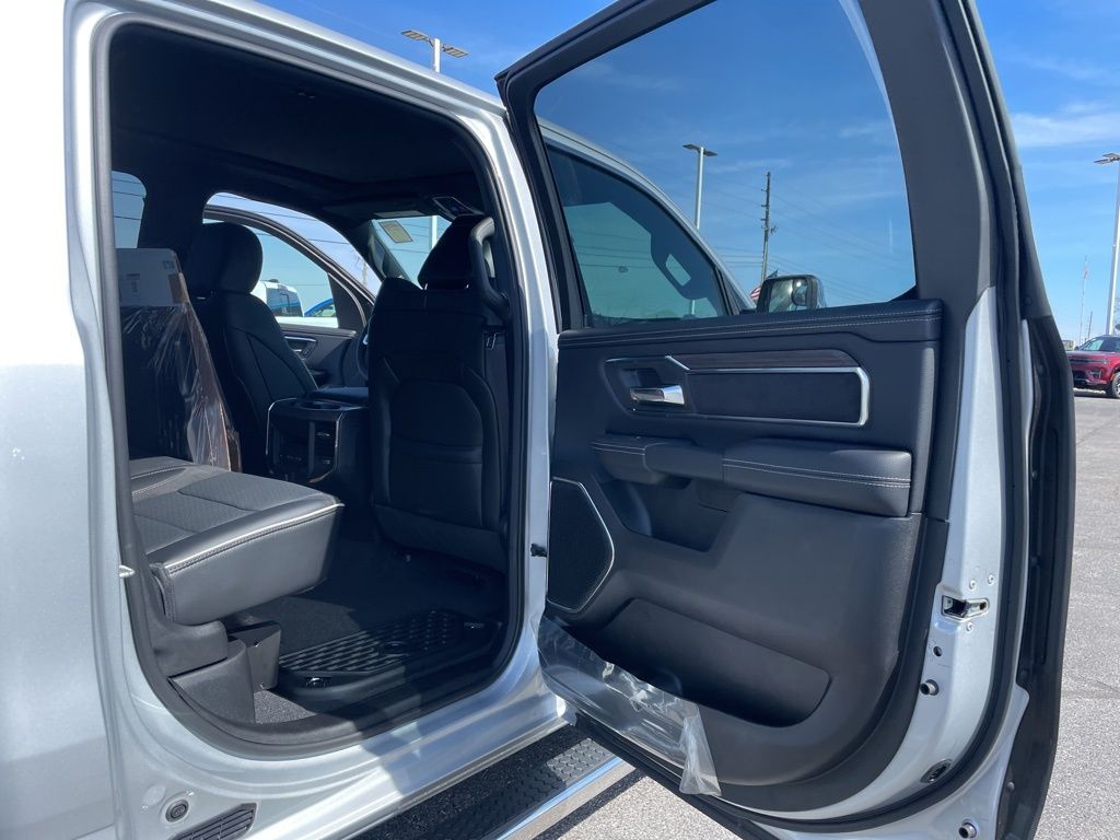 New 2026 Ram 1500 - photo 37