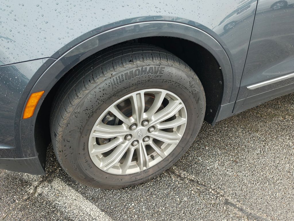 Used 2019 Cadillac XT5 - photo 11