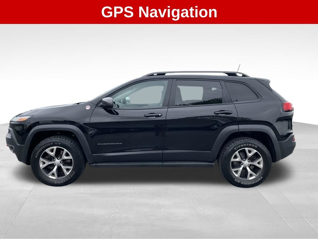 Used 2017 Jeep Cherokee - photo 2