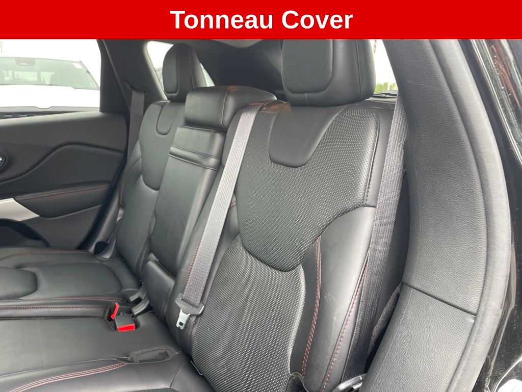 Used 2017 Jeep Cherokee - photo 20