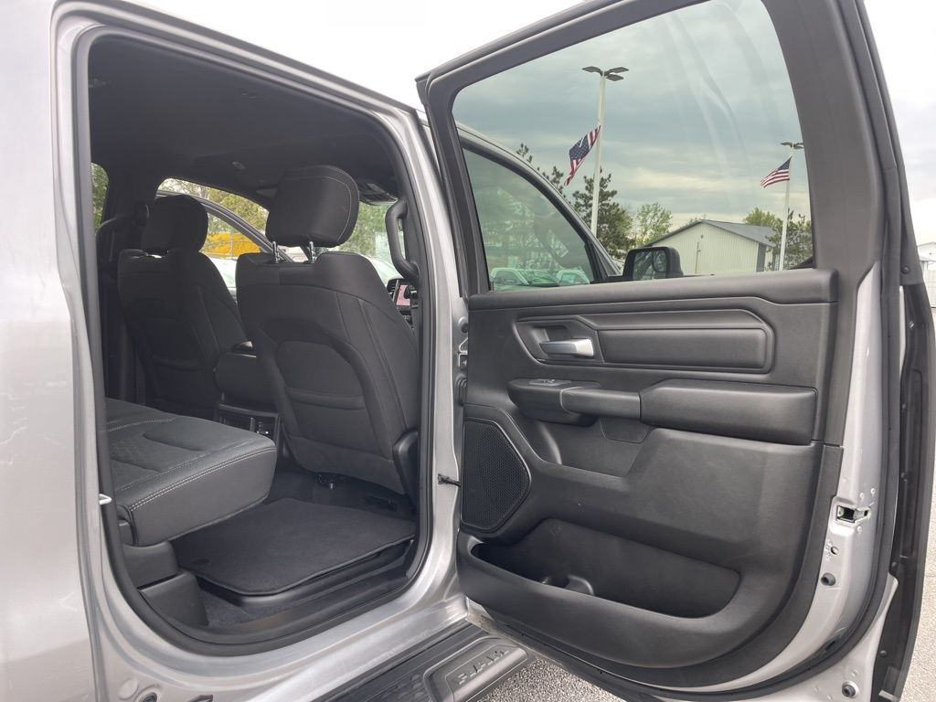 Used 2026 Ram 1500 - photo 37