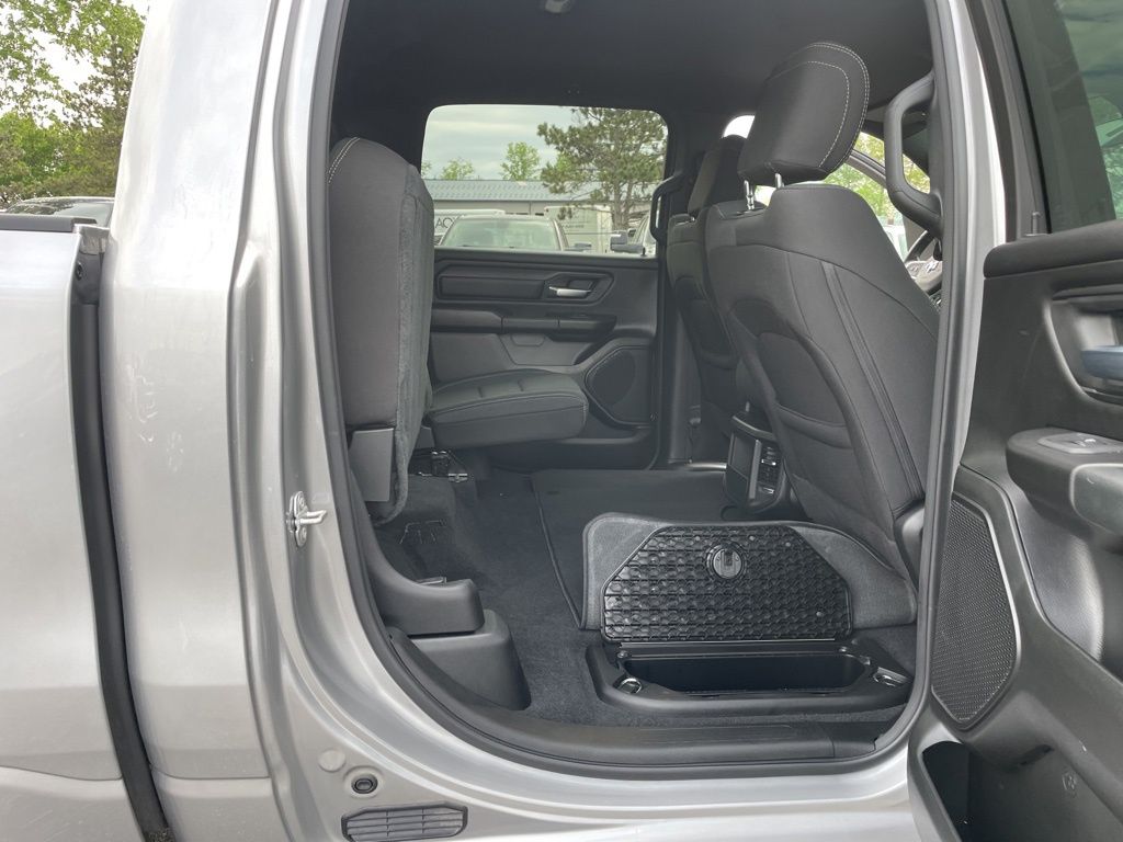 Used 2026 Ram 1500 - photo 38