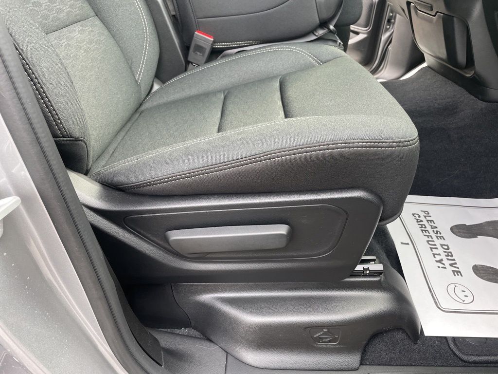 Used 2026 Ram 1500 - photo 42