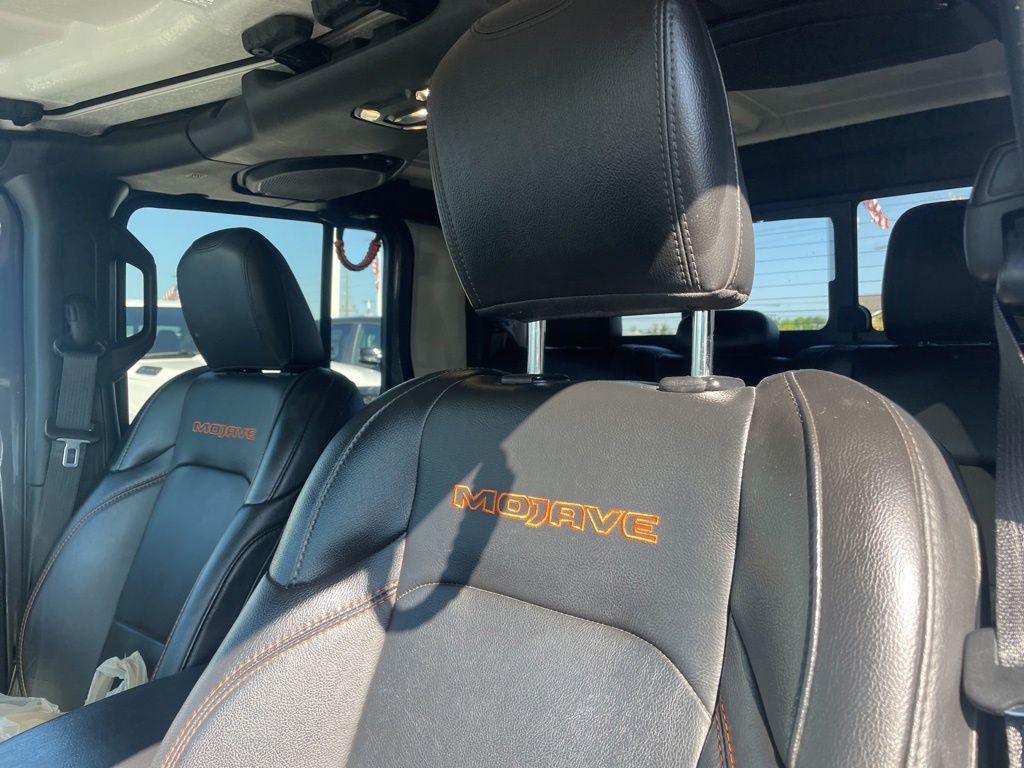 Used 2021 Jeep Gladiator - photo 6
