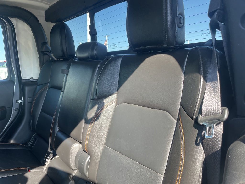 Used 2021 Jeep Gladiator - photo 19