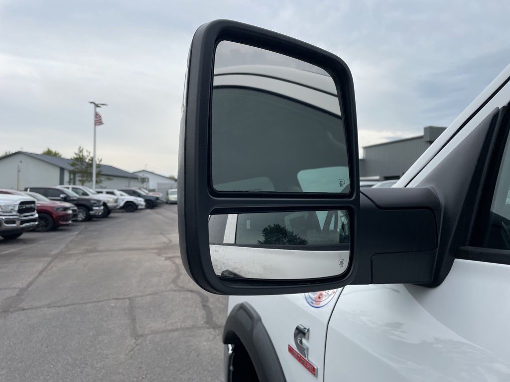 New 2026 Ram 3500 - photo 17