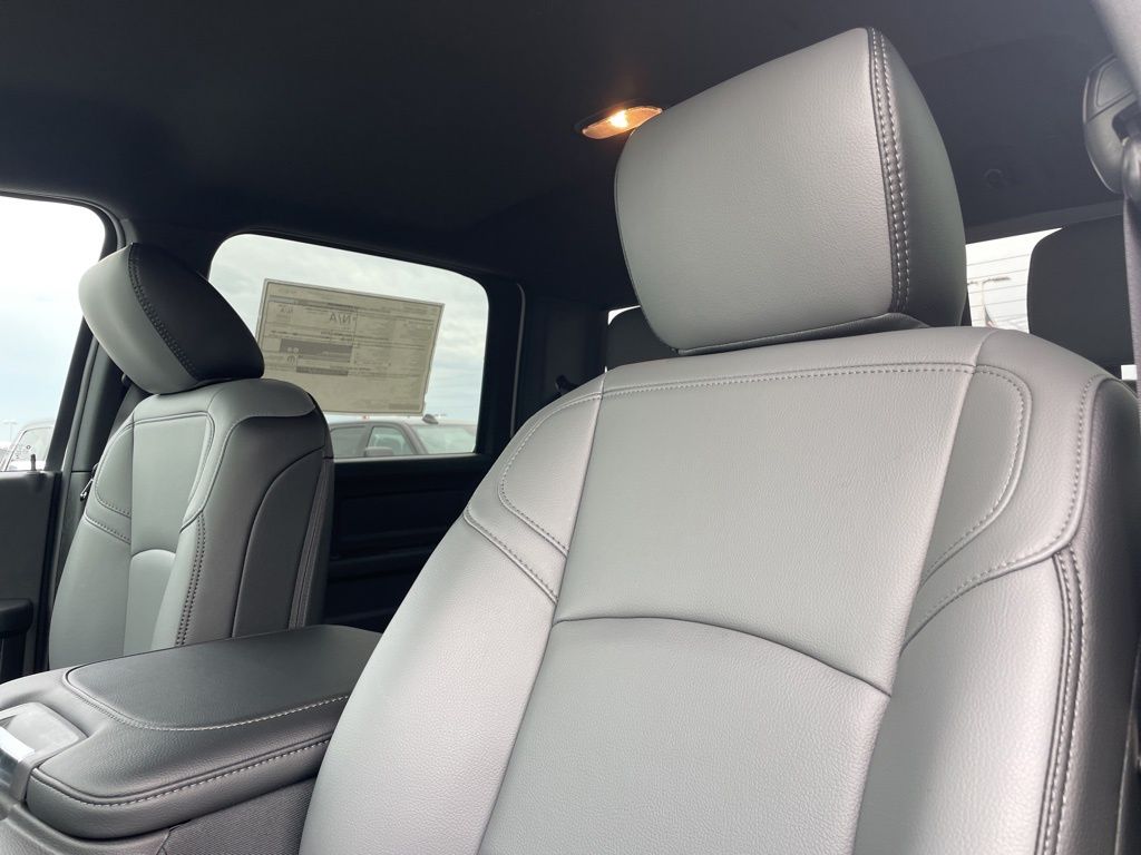 New 2026 Ram 3500 - photo 21
