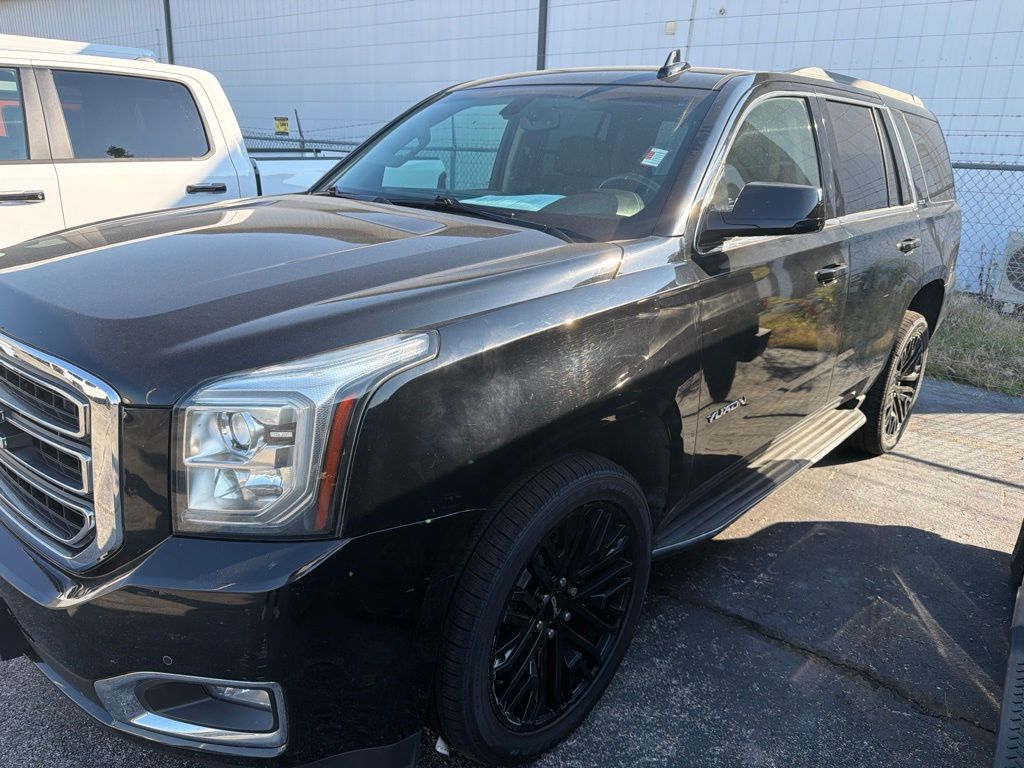 Used 2016 GMC Yukon - photo 2