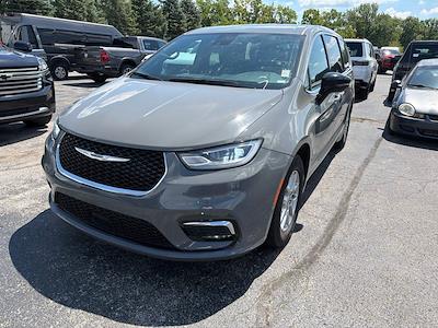 2025 Chrysler Pacifica FWD Minivan for sale #PF2627P - photo 1