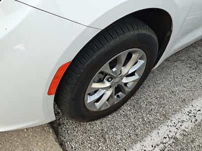 2024 Chrysler Pacifica AWD Minivan for sale #PF2652P - photo 2